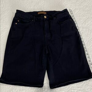 Judy Blue Women’s Black Denim Jean Shorts